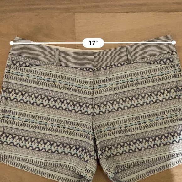 The Limited Chino White and Blue Textured Shorts Size 10 - Picture 6 of 8